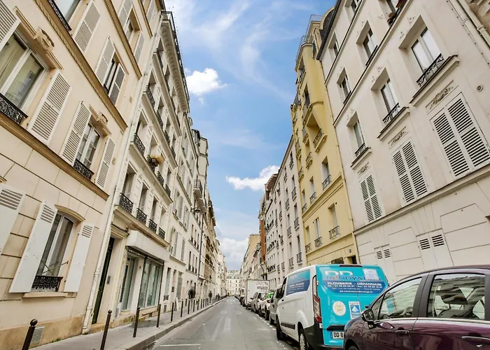 Chic With Terrace In 아파트 *