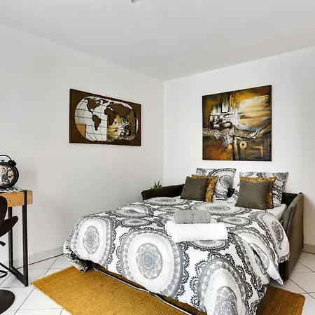 Apartament Chic With Terrace In *