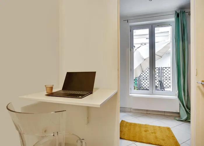Chic With Terrace In